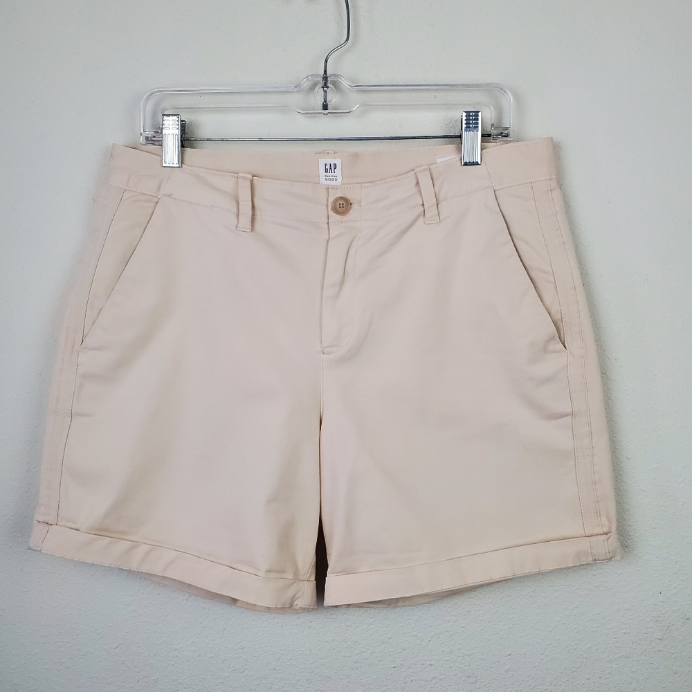GAP Girlfriend Cream Shorts Size 8